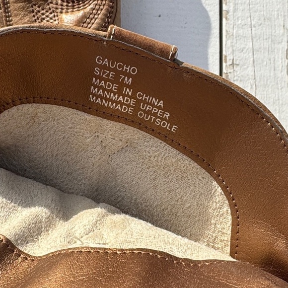 Cowboy Boots in Classic Tan - Picture 5 of 6